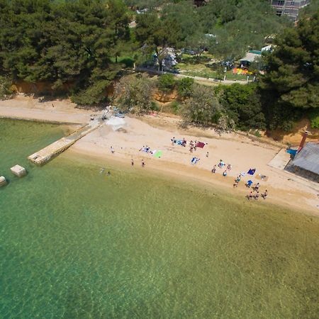 Kamp Karla & Bruno Sveti Filip i Jakov Exterior foto